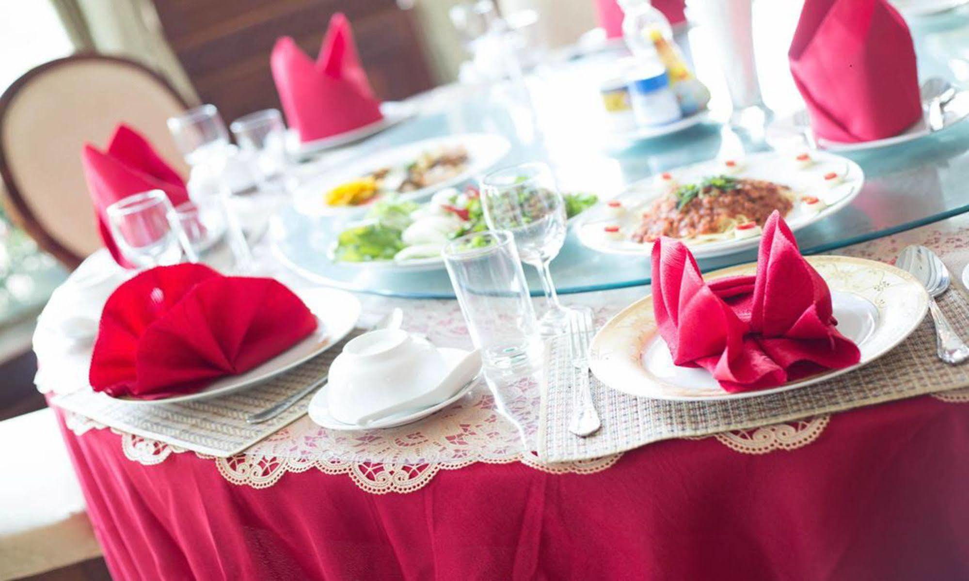 Angkham Hotel Vientiane Buitenkant foto
